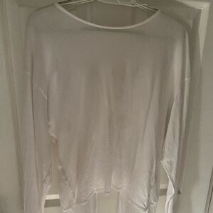 Gorgeous white Zara shirt. Open in the back w/38 inch sashes for a big bow.
